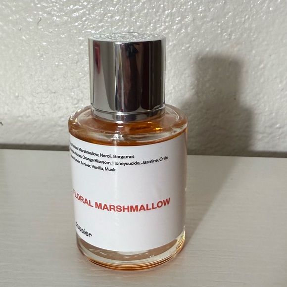 Dossier Floral Marshmallow Perfume - Picture 2 of 5